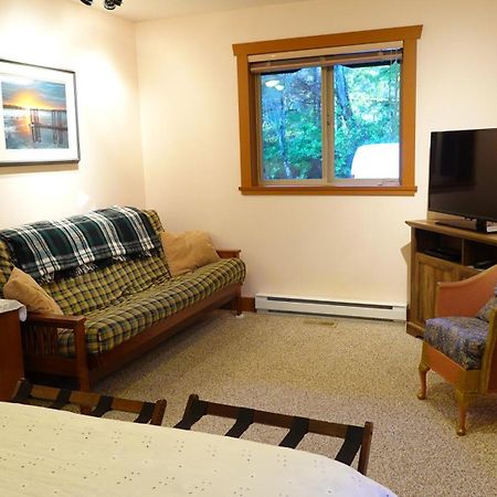 Summerhill Guest House Tofino Eksteriør billede